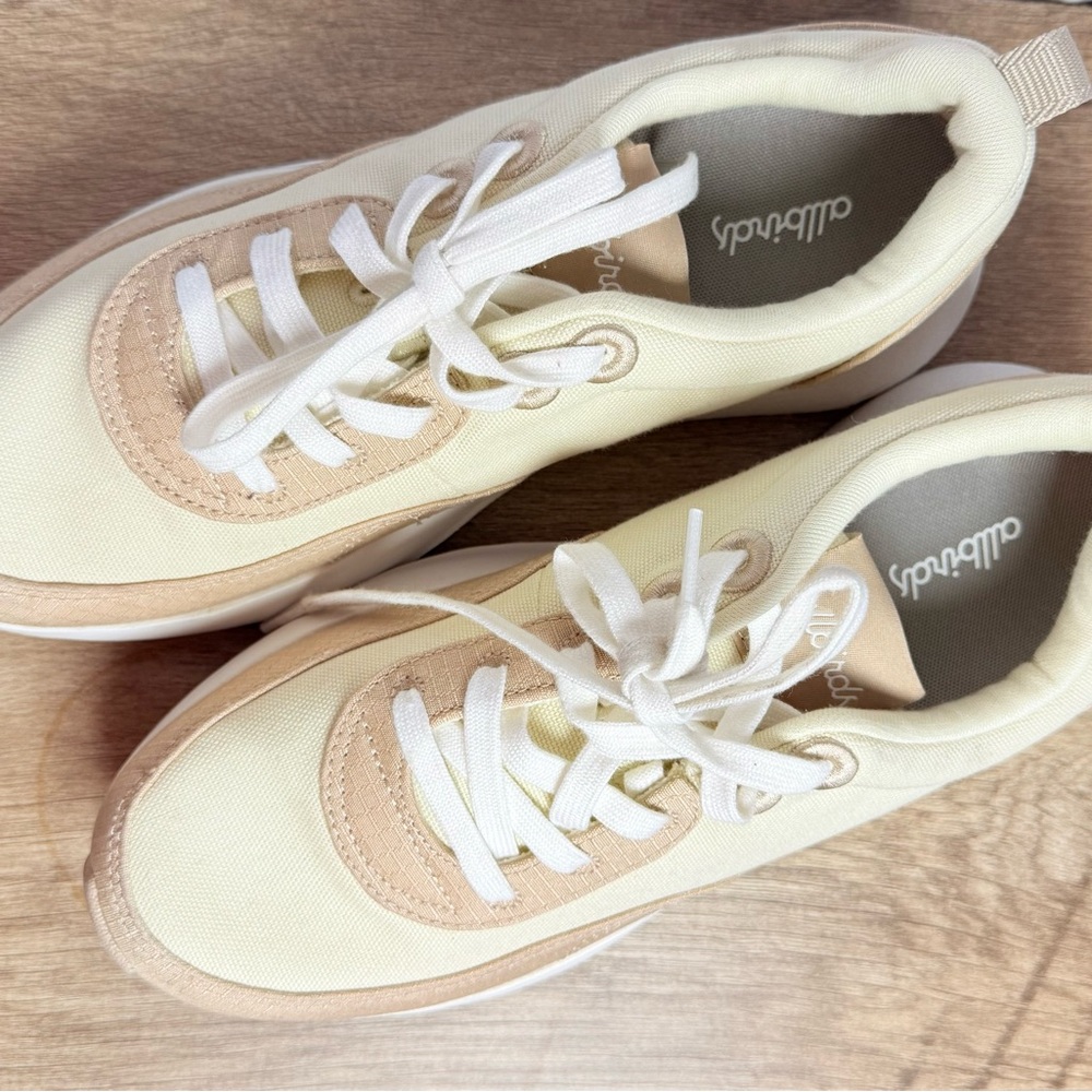 Allbirds Women's Cream and Tan Sneakers